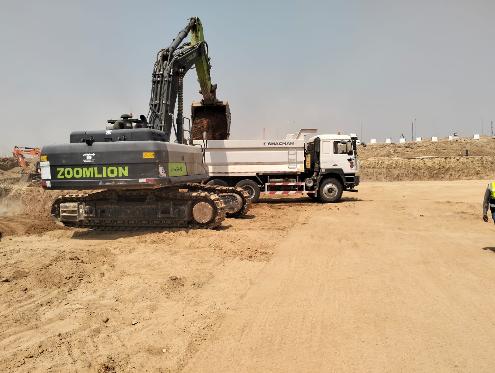 Roshan Al Arous Canal Excavation Work